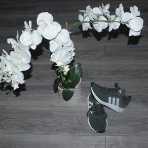 ADDIDAS SWIFT RUN SHOES